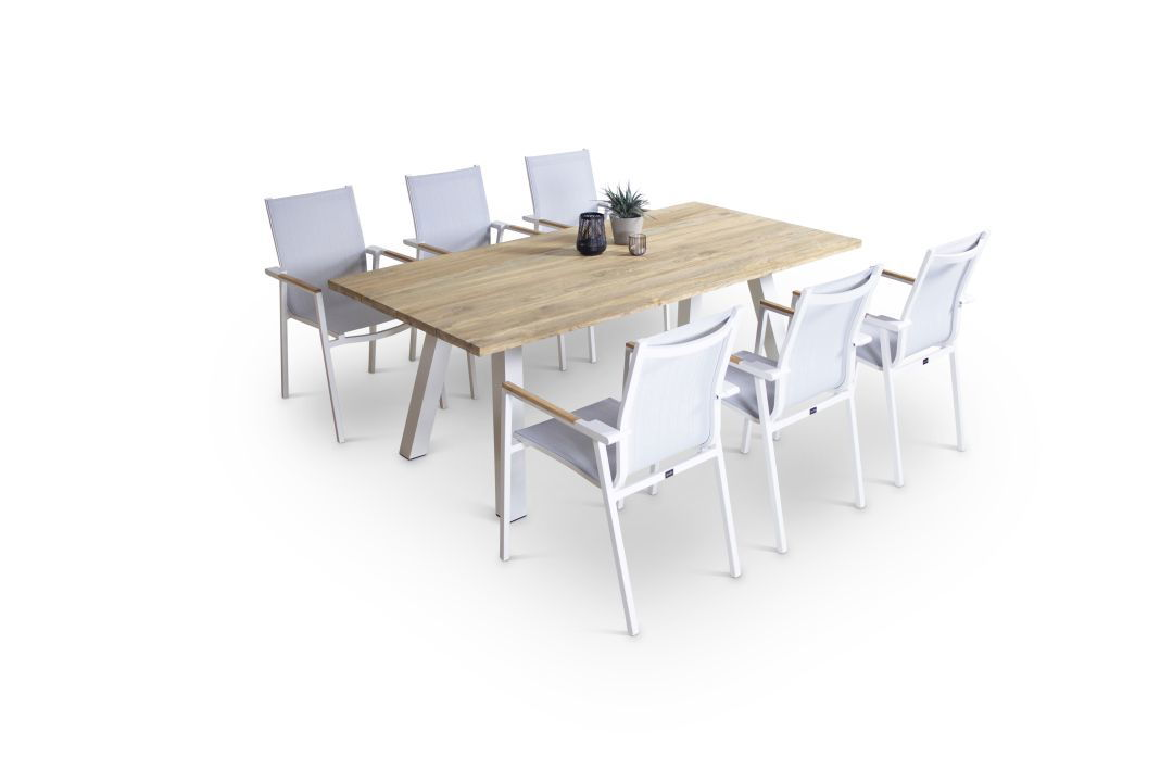 Tecca Dining 6